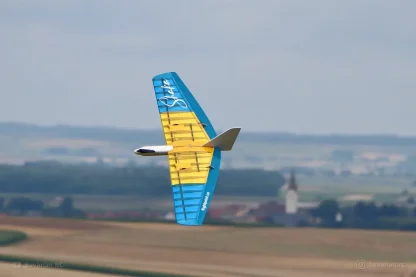 Shaka Slope Glider in Flight