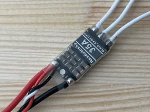 Power wire soldered to the ESC power in